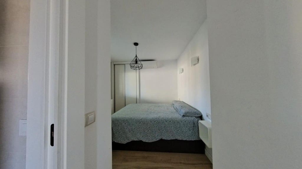 1 soveværelse Penthouse til salg i Alicante by med swimmingpool garage - € 319.000 (Ref: 9513332)