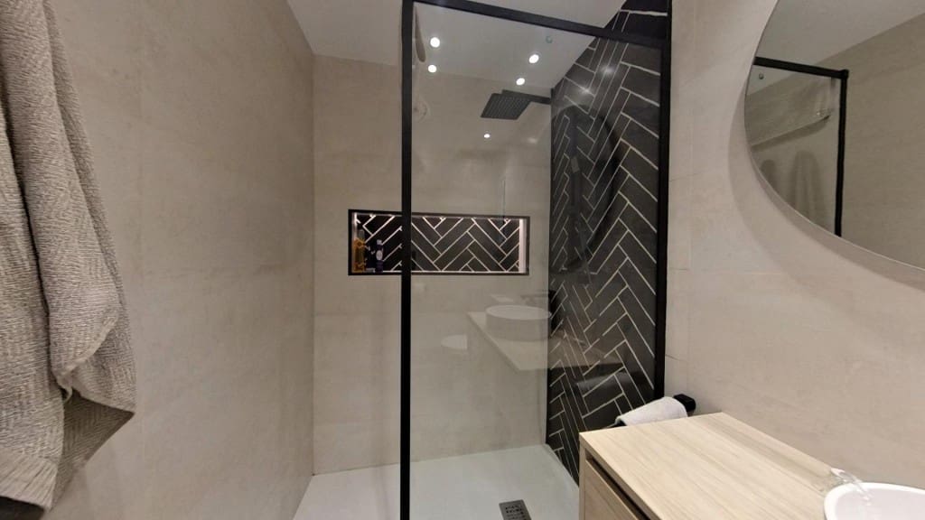 1 soveværelse Penthouse til salg i Alicante by med swimmingpool garage - € 319.000 (Ref: 9513332)