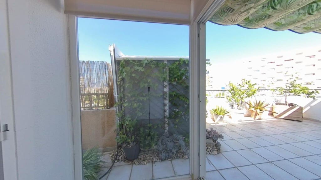 1 soveværelse Penthouse til salg i Alicante by med swimmingpool garage - € 319.000 (Ref: 9513332)