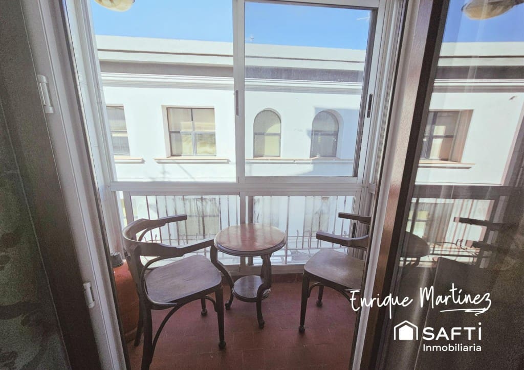 3 soveværelse Lejlighed til salg i Oliva - € 125.000 (Ref: 9513333)