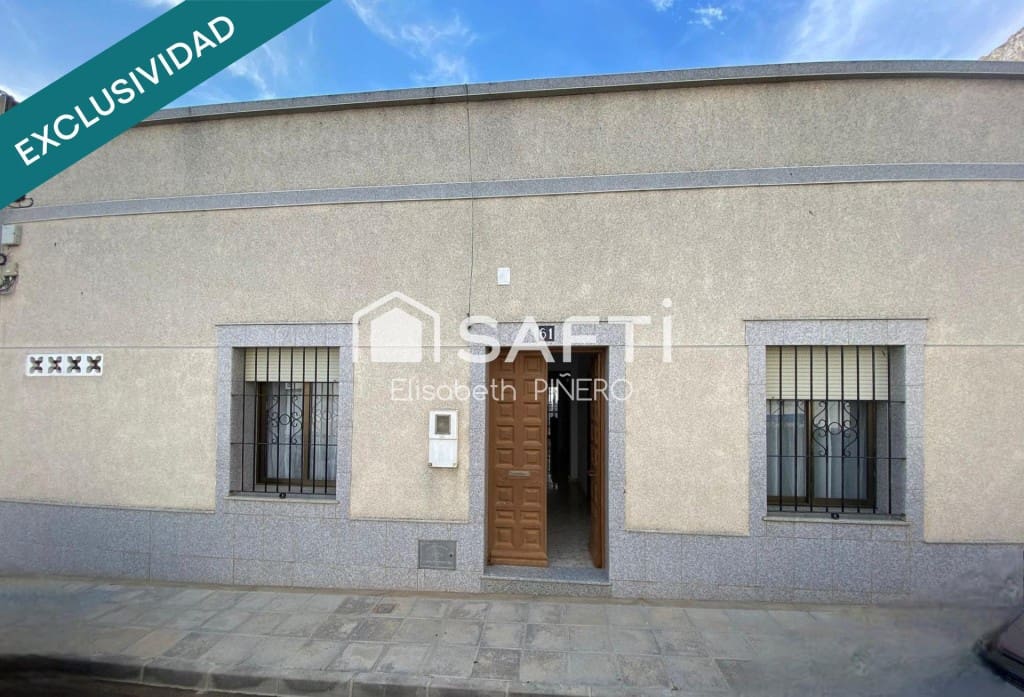 4 slaapkamer Rijtjeshuis te koop in Montijo met garage - € 110.000 (Ref: 9513334)