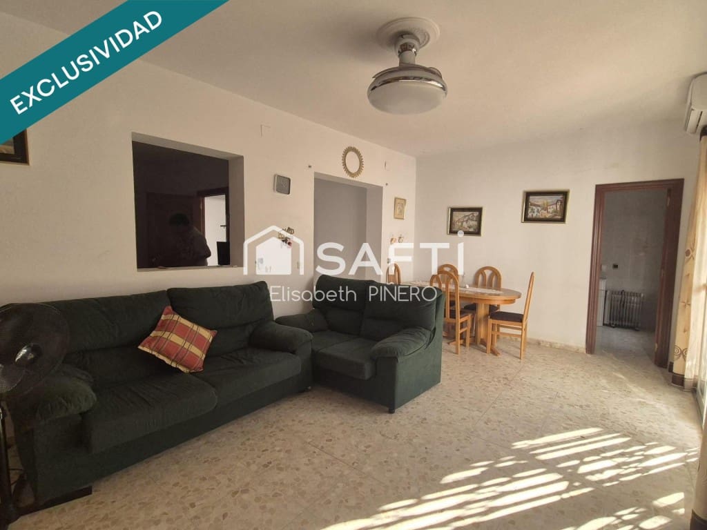 4 slaapkamer Rijtjeshuis te koop in Montijo met garage - € 110.000 (Ref: 9513334)