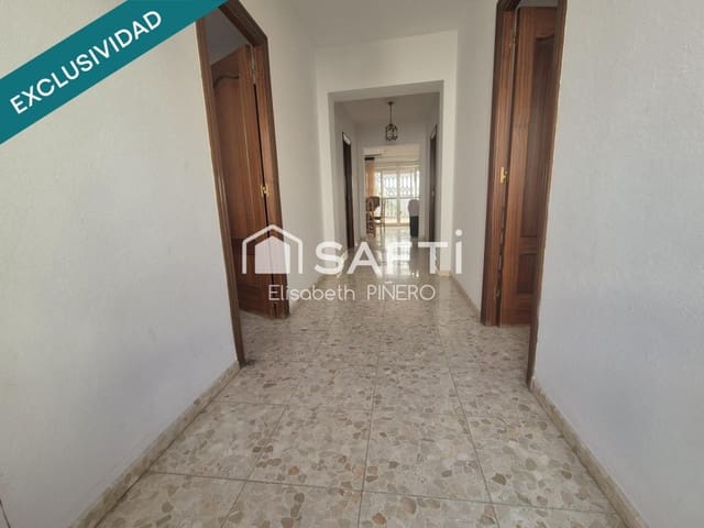 4 slaapkamer Rijtjeshuis te koop in Montijo met garage - € 110.000 (Ref: 9513334)