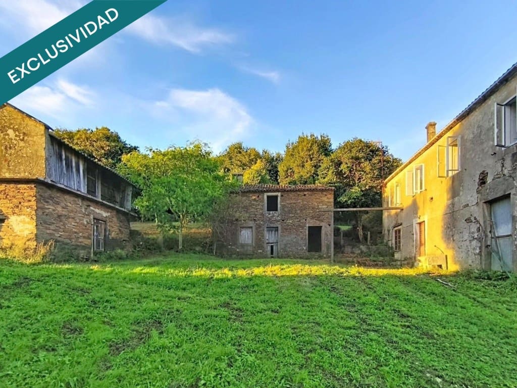 Finca/Casa Rural de 5 habitaciones en Boqueixón en venta - 109.000 € (Ref: 9513339)