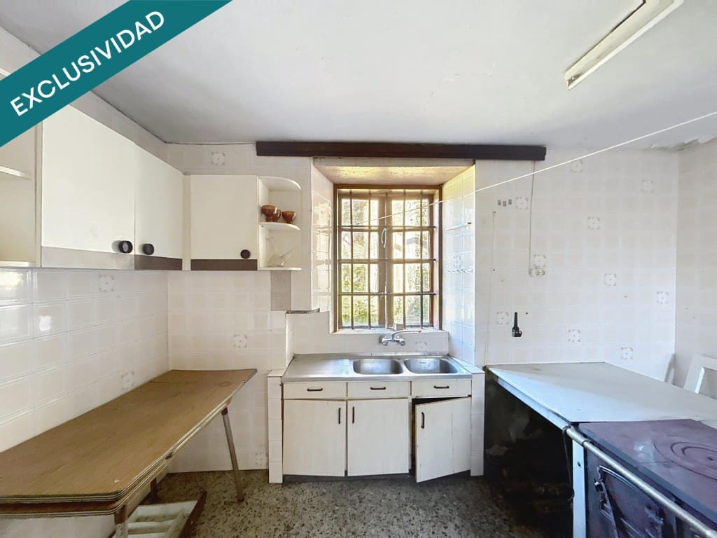 Finca/Casa Rural de 5 habitaciones en Boqueixón en venta - 109.000 € (Ref: 9513339)