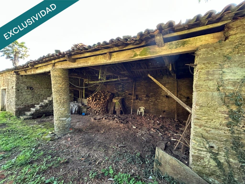 Finca/Casa Rural de 5 habitaciones en Boqueixón en venta - 109.000 € (Ref: 9513339)