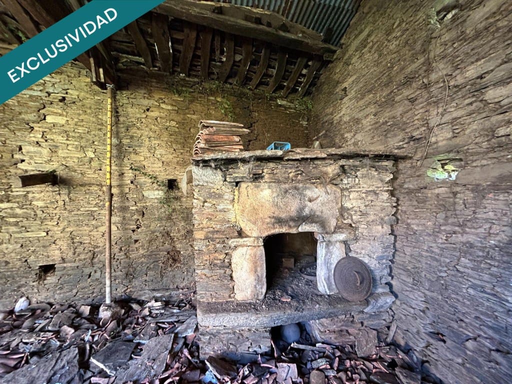 Finca/Casa Rural de 5 habitaciones en Boqueixón en venta - 109.000 € (Ref: 9513339)