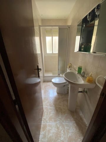 Apartamento de 3 habitaciones en Lucero, Madrid ciudad en venta - 250.000 € (Ref: 9513342)