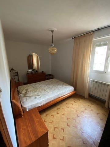Apartamento de 3 habitaciones en Lucero, Madrid ciudad en venta - 250.000 € (Ref: 9513342)