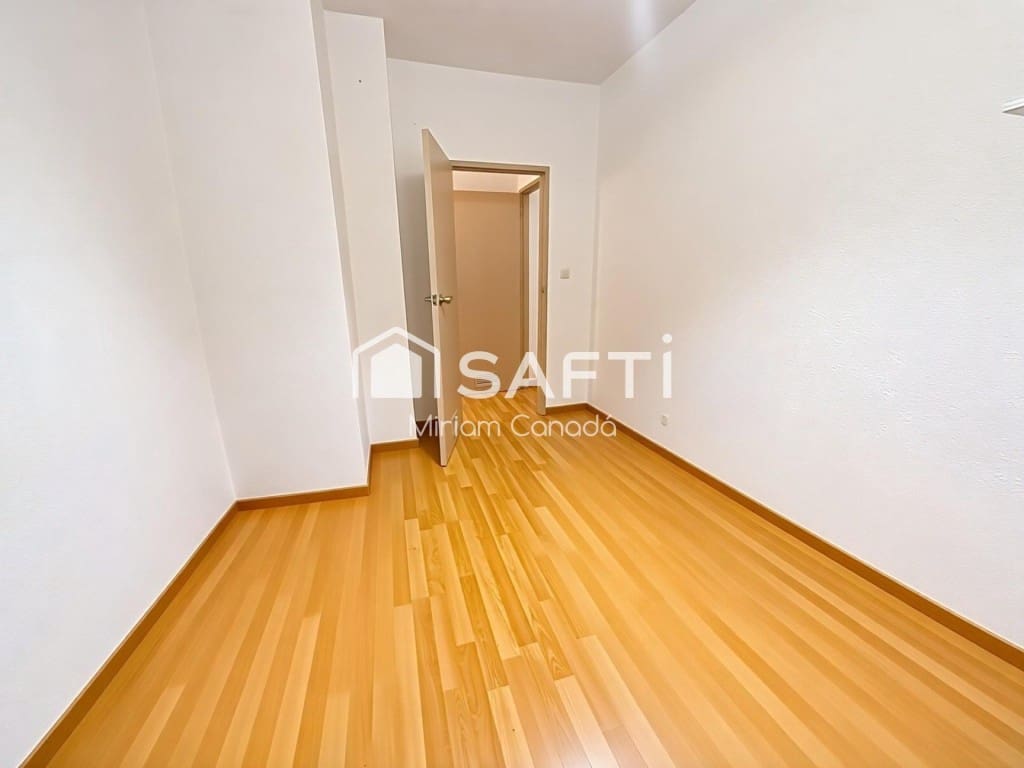 3 soverom Leilighet til salgs i Badia del Valles - € 179 999 (Ref: 9518773)