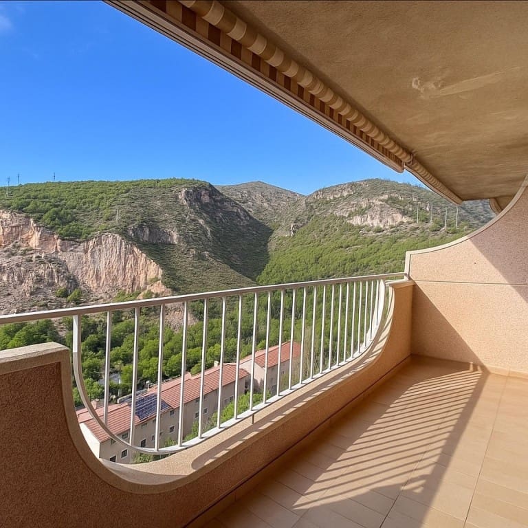 Adosado de 5 habitaciones en Sitges en venta con piscina - 495.000 € (Ref: 9518775)