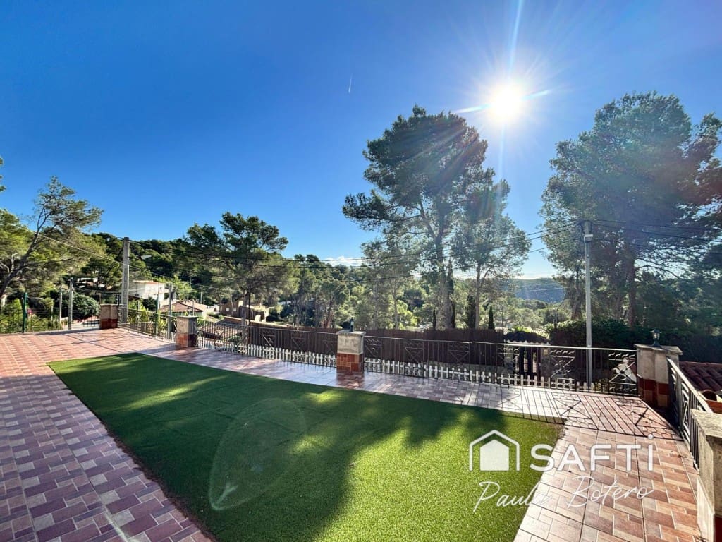 Chalet de 4 habitaciones en Olivella en venta - 375.000 € (Ref: 9518777)