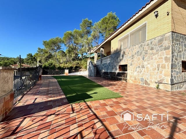 Chalet de 4 habitaciones en Olivella en venta - 375.000 € (Ref: 9518777)