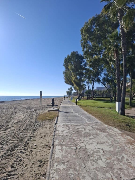 2 bedroom Apartment for sale in Oropesa  with pool garage - € 135,000 (Ref: 9518779)