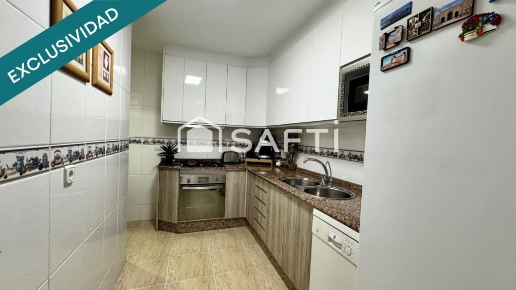 3 bedroom Apartment for sale in La Villajoyosa / Vila Joiosa - € 295,000 (Ref: 9518781)