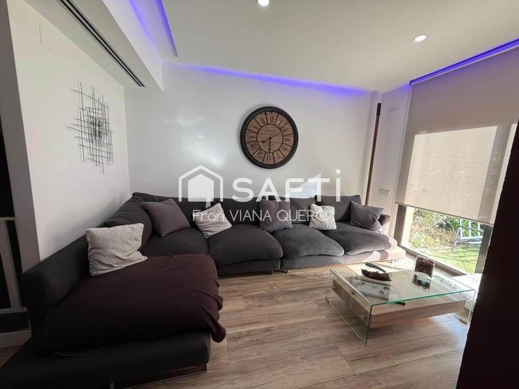 4 soveværelse Villa til salg i Sant Andreu de Llavaneres med garage - € 615.000 (Ref: 9524122)