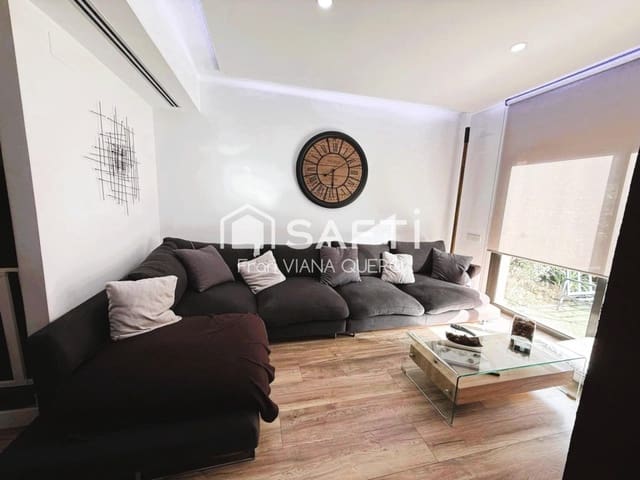 4 soveværelse Villa til salg i Sant Andreu de Llavaneres med garage - € 615.000 (Ref: 9524122)