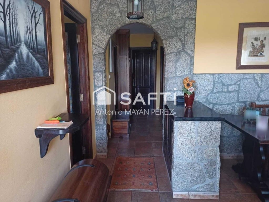 3 soveværelse Villa til salg i Ribeira med garage - € 300.000 (Ref: 9524129)