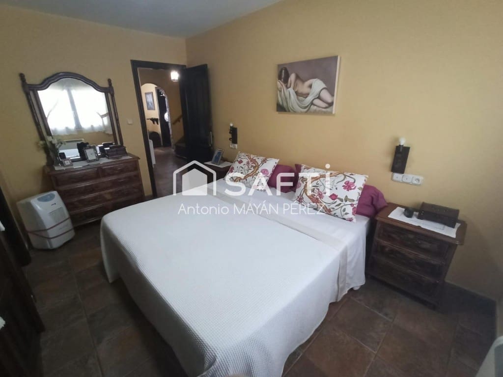 3 soveværelse Villa til salg i Ribeira med garage - € 300.000 (Ref: 9524129)