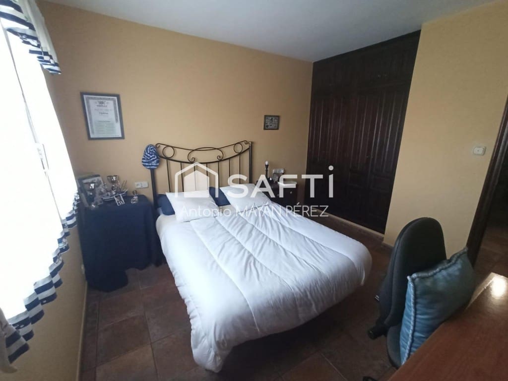 3 soveværelse Villa til salg i Ribeira med garage - € 300.000 (Ref: 9524129)