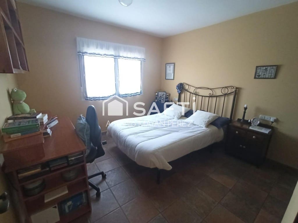 3 soveværelse Villa til salg i Ribeira med garage - € 300.000 (Ref: 9524129)