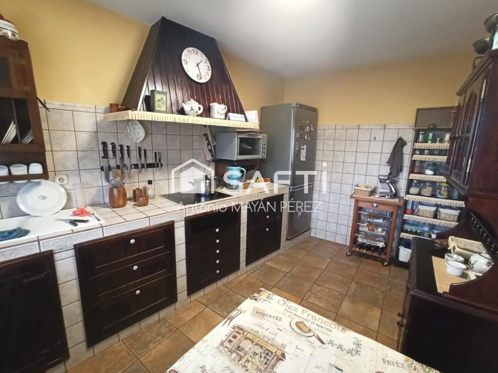 3 soveværelse Villa til salg i Ribeira med garage - € 300.000 (Ref: 9524129)