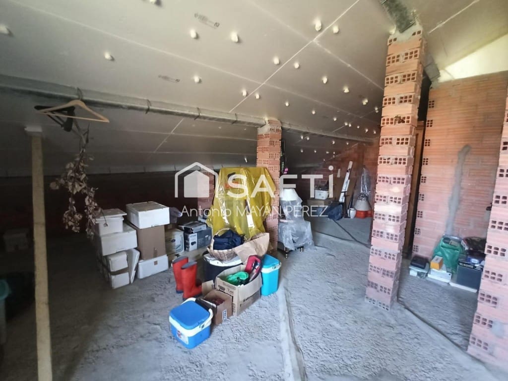 3 soveværelse Villa til salg i Ribeira med garage - € 300.000 (Ref: 9524129)