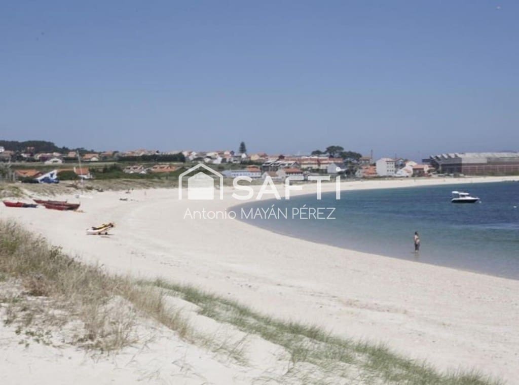 5 soveværelse Villa til salg i Ribeira med garage - € 269.000 (Ref: 9524130)