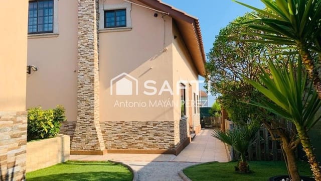 5 soveværelse Villa til salg i Ribeira med garage - € 269.000 (Ref: 9524130)