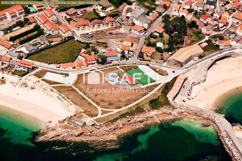 5 soveværelse Villa til salg i Ribeira med garage - € 269.000 (Ref: 9524130)