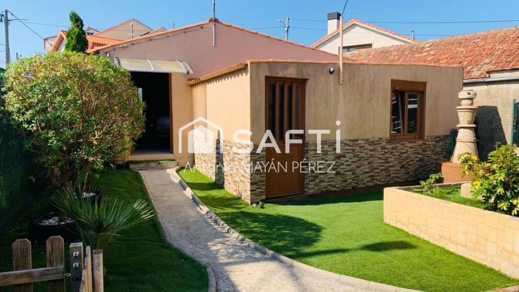 5 soveværelse Villa til salg i Ribeira med garage - € 269.000 (Ref: 9524130)