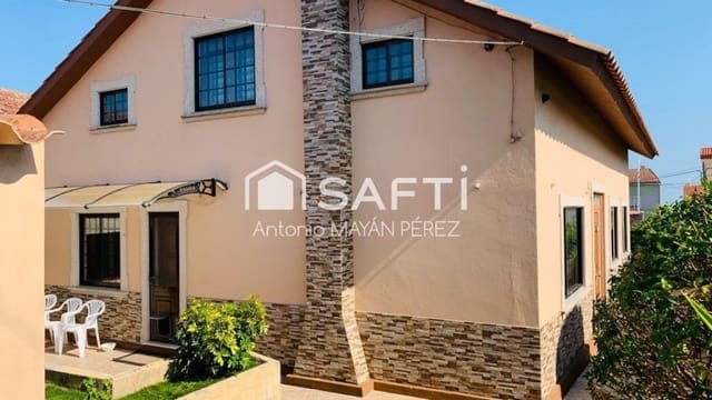 5 soveværelse Villa til salg i Ribeira med garage - € 269.000 (Ref: 9524130)