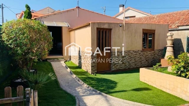 5 soveværelse Villa til salg i Ribeira med garage - € 269.000 (Ref: 9524130)