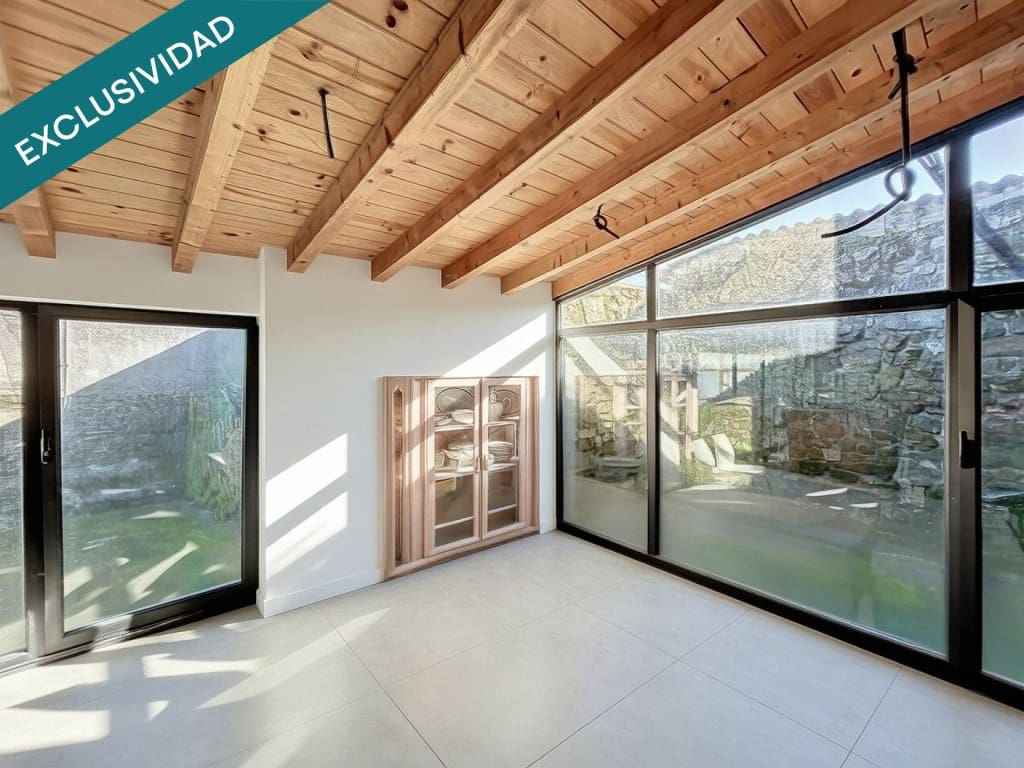 7 soveværelse Villa til salg i Ames med garage - € 245.000 (Ref: 9524131)