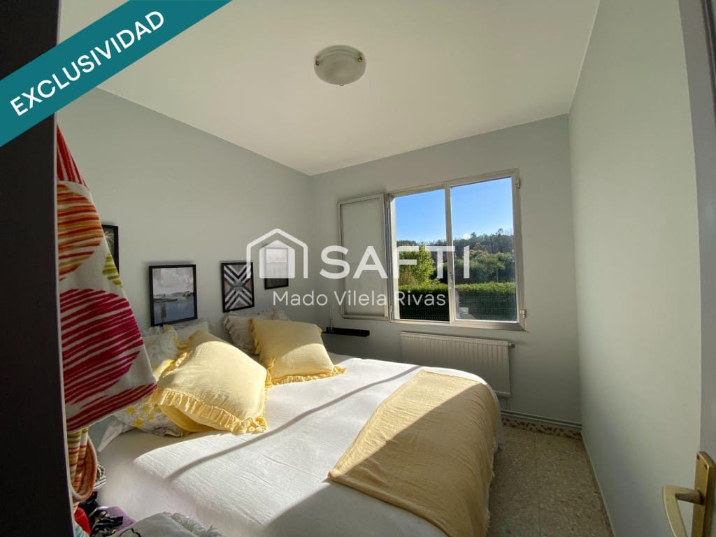 7 soveværelse Villa til salg i Ames med garage - € 245.000 (Ref: 9524131)