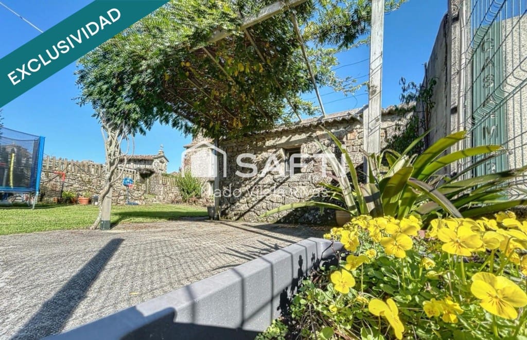 7 soveværelse Villa til salg i Ames med garage - € 245.000 (Ref: 9524131)