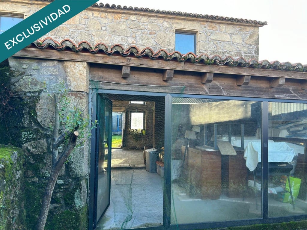 7 soveværelse Villa til salg i Ames med garage - € 245.000 (Ref: 9524131)