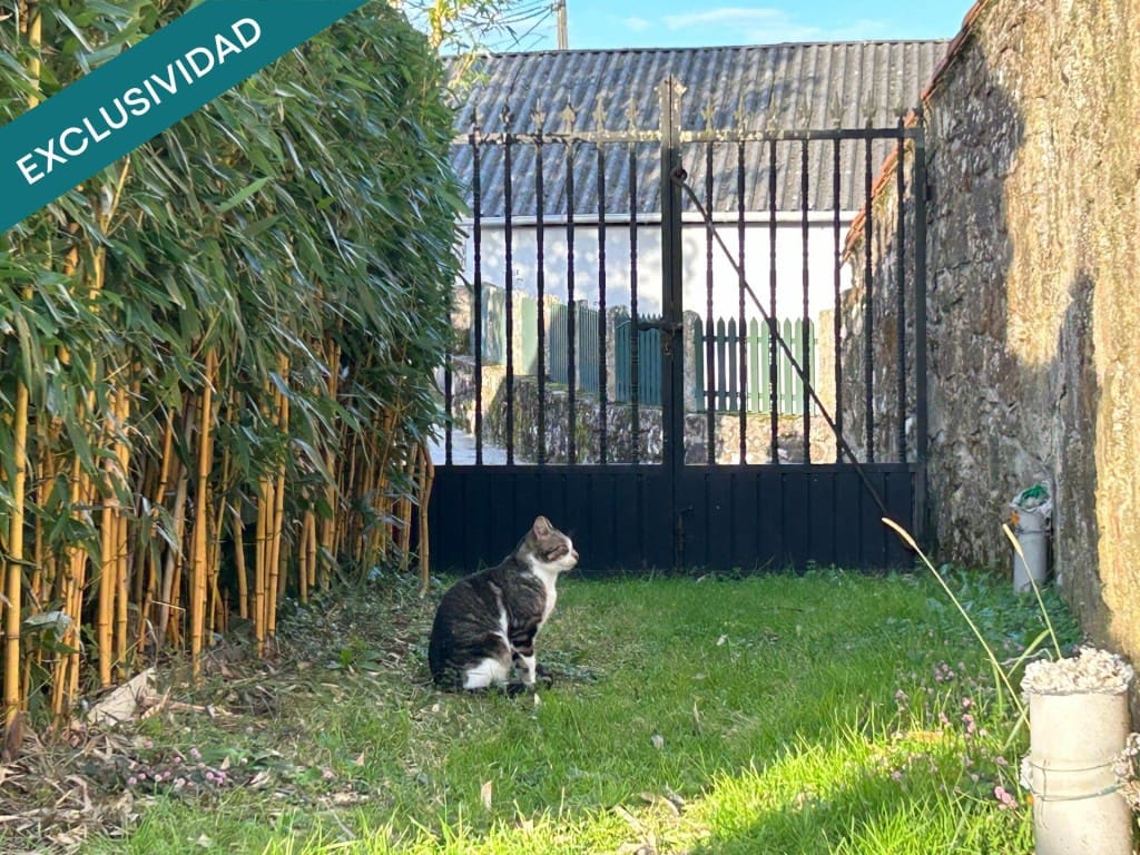 7 soveværelse Villa til salg i Ames med garage - € 245.000 (Ref: 9524131)