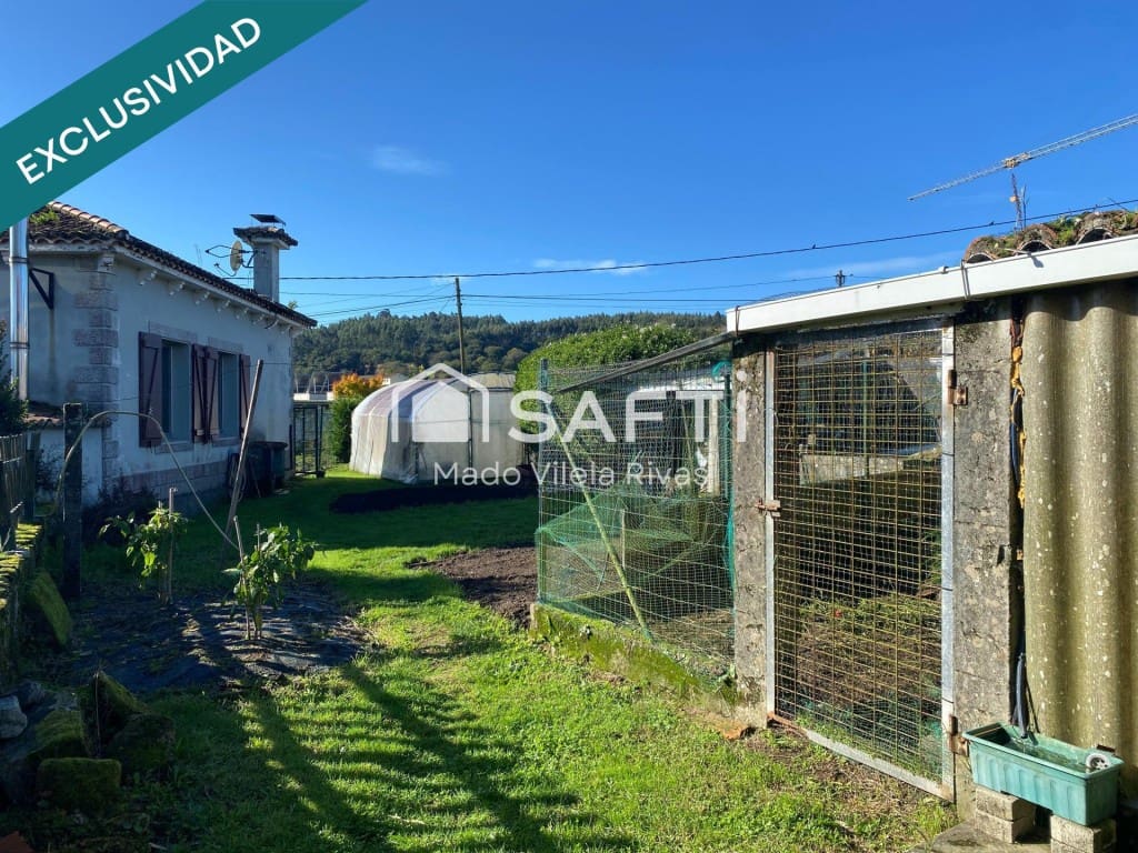 7 soveværelse Villa til salg i Ames med garage - € 245.000 (Ref: 9524131)