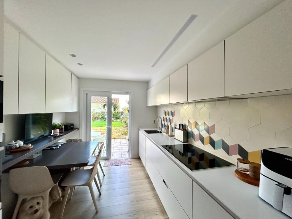 4 quarto Moradia em Banda para venda em Ames com piscina - 372 000 € (Ref: 9524132)