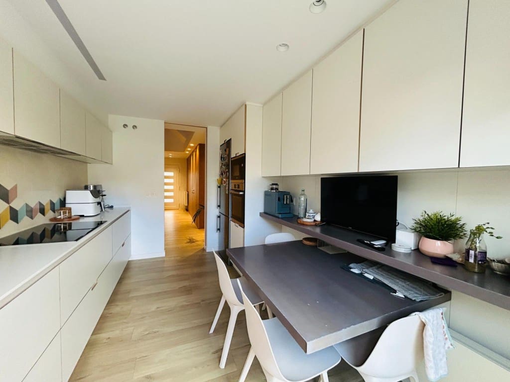 4 quarto Moradia em Banda para venda em Ames com piscina - 372 000 € (Ref: 9524132)