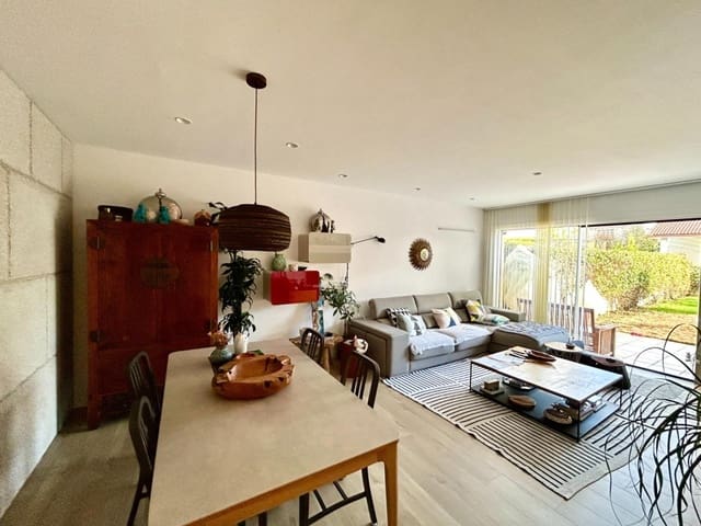 4 quarto Moradia em Banda para venda em Ames com piscina - 372 000 € (Ref: 9524132)