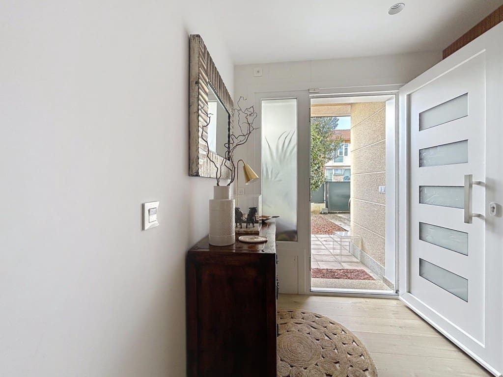 4 quarto Moradia em Banda para venda em Ames com piscina - 372 000 € (Ref: 9524132)