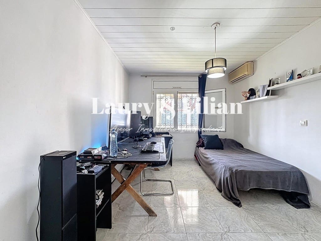 4 soverom Villa til salgs i Empuriabrava med svømmebasseng garasje - € 625 000 (Ref: 9524134)