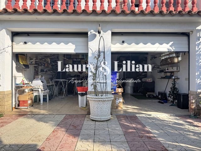 4 soverom Villa til salgs i Empuriabrava, Castelló d'Empúries med svømmebasseng garasje - € 625 000 (Ref: 9524134)