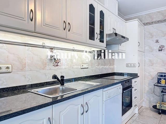 4 soverom Villa til salgs i Empuriabrava, Castelló d'Empúries med svømmebasseng garasje - € 625 000 (Ref: 9524134)