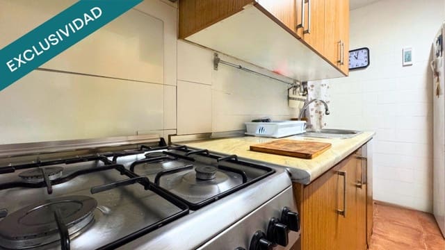 3 bedroom Apartment for sale in Carolinas Altas, Alicante / Alacant city - € 159,000 (Ref: 9524137)