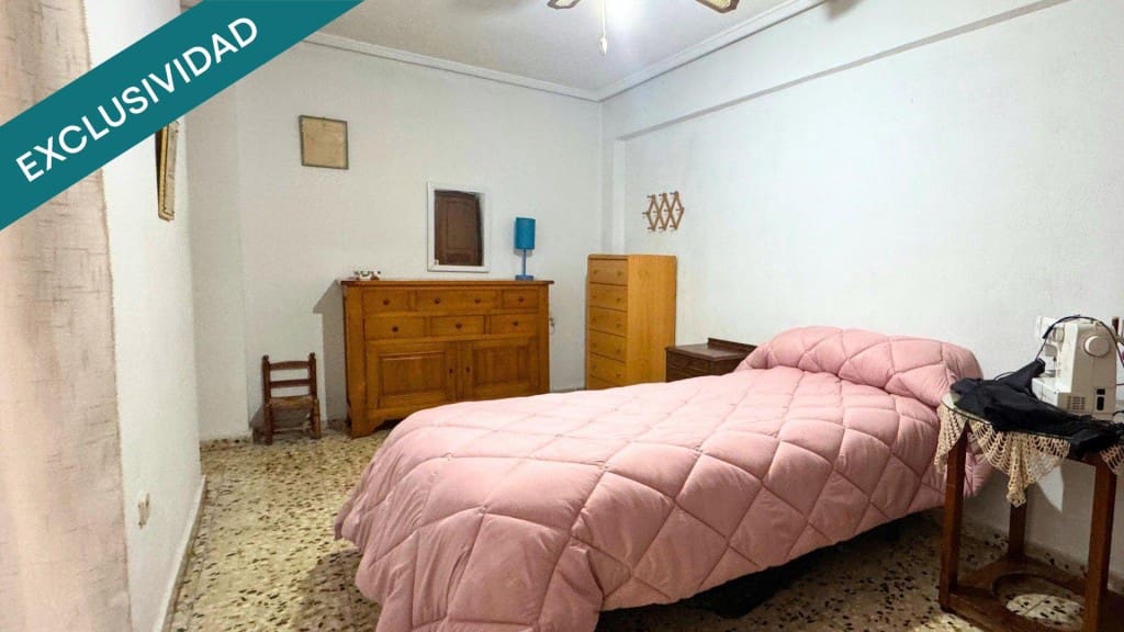 3 bedroom Apartment for sale in Alicante / Alacant city - € 159,000 (Ref: 9524137)