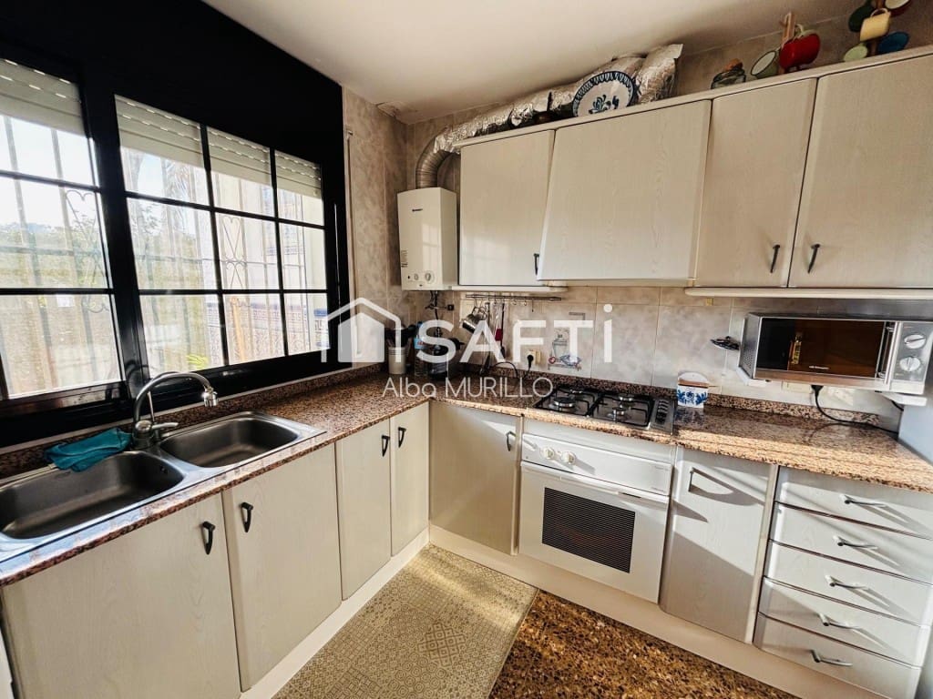 5 soverom Villa til salgs i Sant Pere de Ribes - € 489 000 (Ref: 9524138)