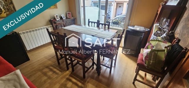 4 soveværelse Rækkehus til salg i Sant Hilari Sacalm med garage - € 298.000 (Ref: 9527553)